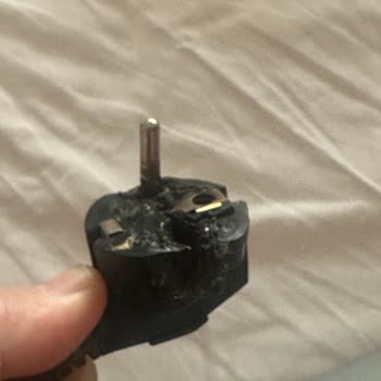 Tehlikeli Uzatma Kablosu: Yangın Riski!