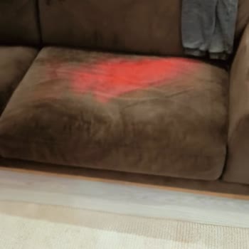 Cif Sprey Kullanımı Sonrası Kanepe Renk Değişimi