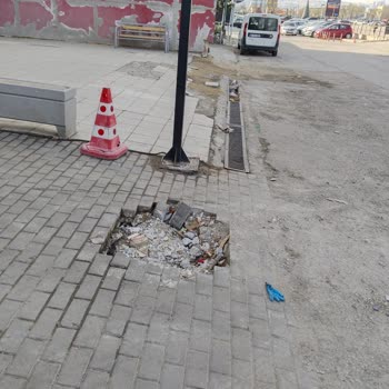 Başkent Elektrik'in Tehlikeli Kazı Çalışması