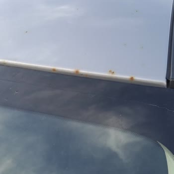 Aracımın Ön Camı Değiştikten Sonra Paslanma Sorunu