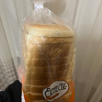 Taze Görünen Tost Ekmeği Küflü Çıktı!