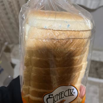 Taze Görünen Tost Ekmeği Küflü Çıktı!