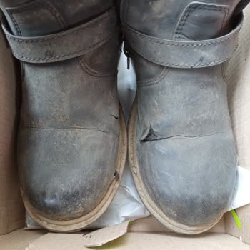 Kalitesiz Botlar Ve İade Sürecindeki Hüsran