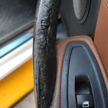 BMW Kapı Kollarındaki Plastik Sorunu