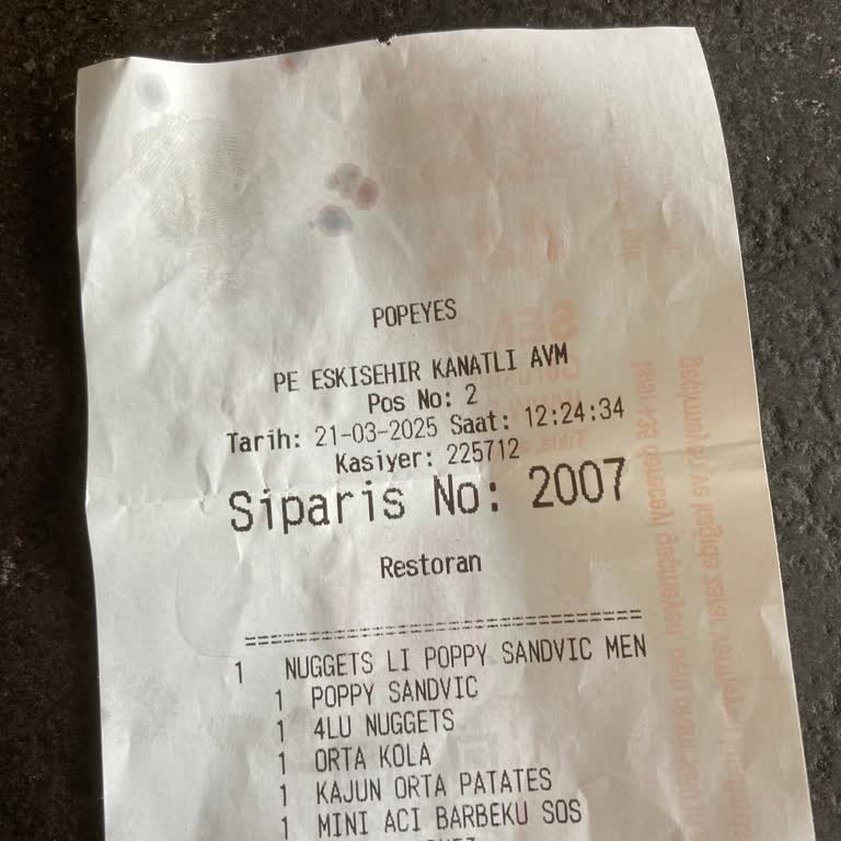 Popeyes Çalışanının Kaba Davranışı Ve Kalitesiz Ürünler