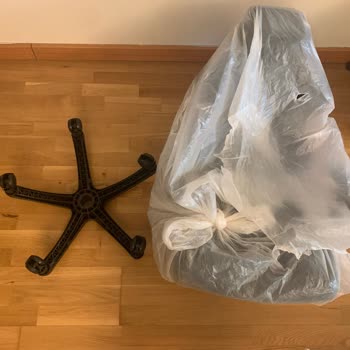 Çilek Bayii'nden Gelen 2. El Sandalye Şoku