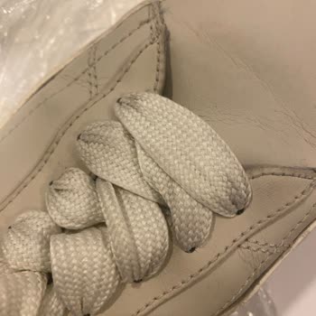 Tommy Hilfiger Ayakkabıda Beklenmedik Kalite Sorunu