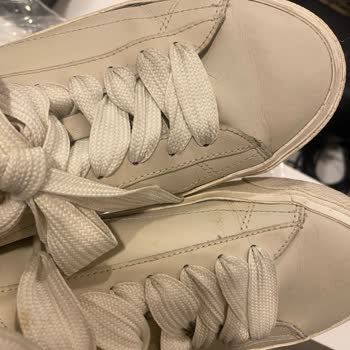 Tommy Hilfiger Ayakkabıda Beklenmedik Kalite Sorunu