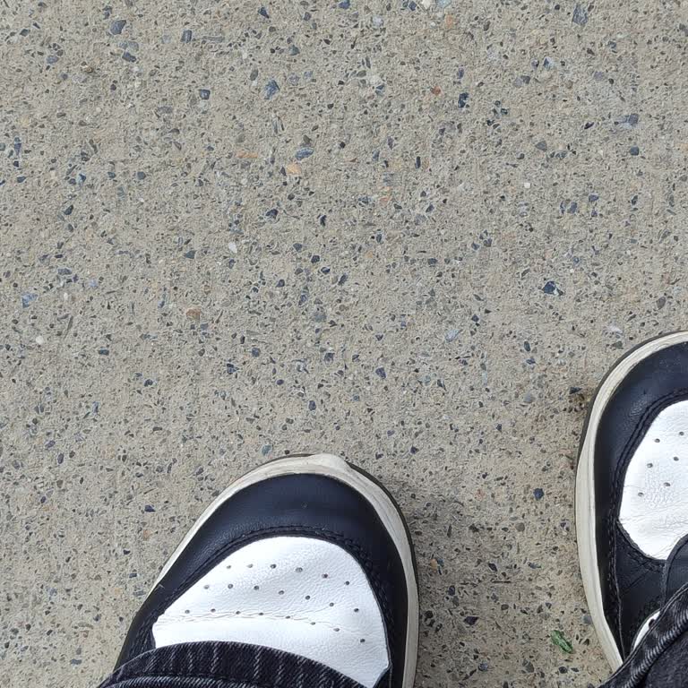 Pull & Bear Ayakkabıda Beklenmedik Sorun