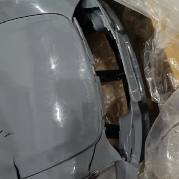 Kırık Akülü Araba Ve Hayal Kırıklığı