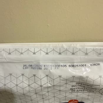 Kedilerime Kurtlu Mama Yedirildi: Mağduriyetim Giderilmiyor!