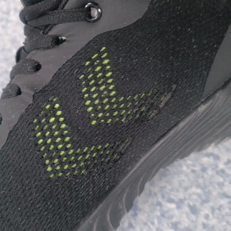 Hummel Ayakkabıda Beklenmedik Yırtılma Ve İade Sorunu