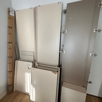 Kırık Yatak Odası Ve İlgisizlik: Doğtaş Mağduriyeti