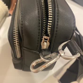 Calvin Klein Çantamın Metal Kısımlarında Renk Değişimi