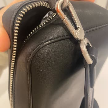 Calvin Klein Çantamın Metal Kısımlarında Renk Değişimi