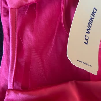 Yırtık Elbise Ve İade Sürecinde Zorluklar