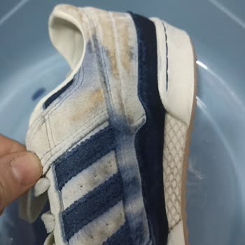 Adidas Ayakkabılarında Renk Akması Sorunu!