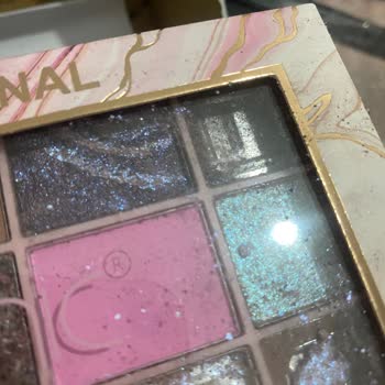 Kırık Far Paleti Ve Ulaşılamayan Müşteri Hizmetleri