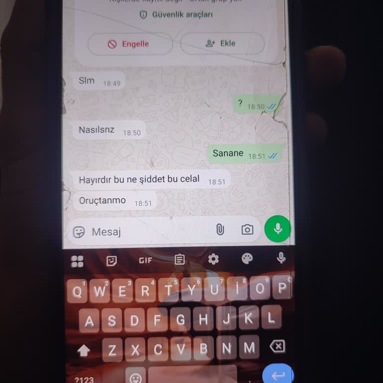 Web Sitelerinde Karşılaşılan Hakaret Ve Tavır Sorunu
