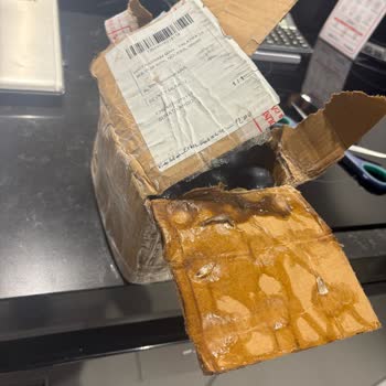 Kırık Deodorantlar Ve Kargo Sorunu