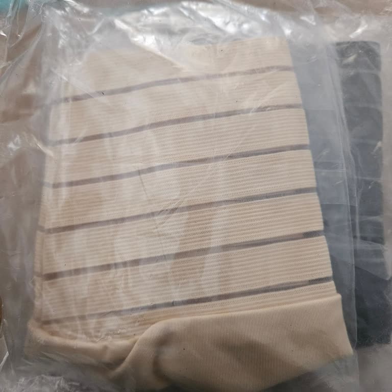 Şeffaf Poşette Kargo: Mahremiyet Skandalı