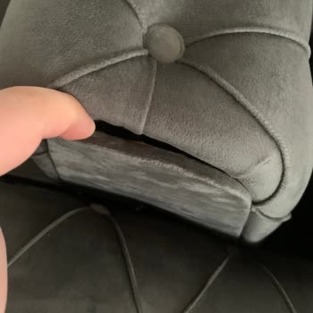 Koltuk Takımı Kusurları Ve İlgisiz Mağaza Deneyimi