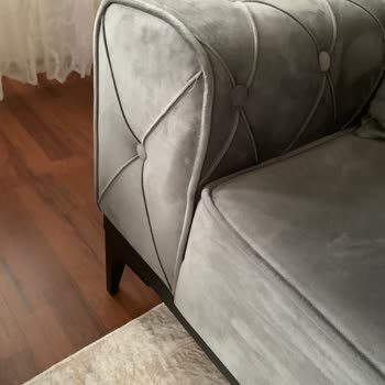 Koltuk Takımı Kusurları Ve İlgisiz Mağaza Deneyimi