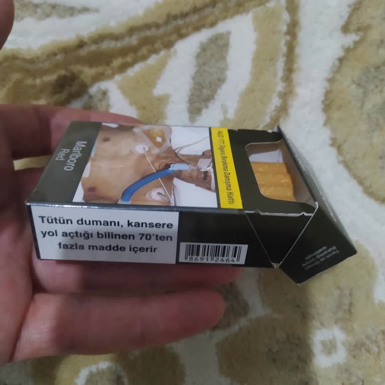 Philip Morris Marlboro Cigarette Smelled Like Rubber and Made Me Feel Sick