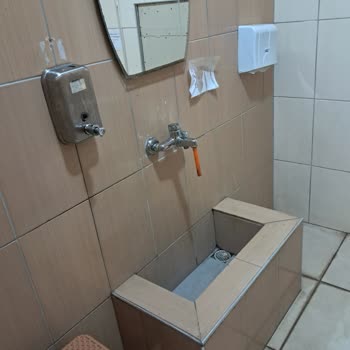 Hastane Hijyen Ve Otopark Ücretleri Konusunda Yetersiz