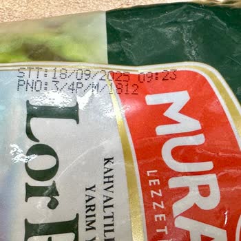 Muratbey Lor Peynirinde Beklenmedik Siyah Tanecikler