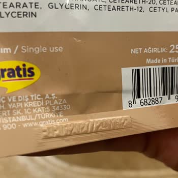 Gratis'ten Alınan Maske Cilt Sorunlarına Yol Açtı