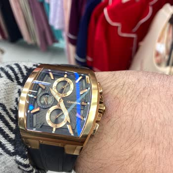 Quantum Saat Kasası Cilt Sağlığını Tehdit Ediyor