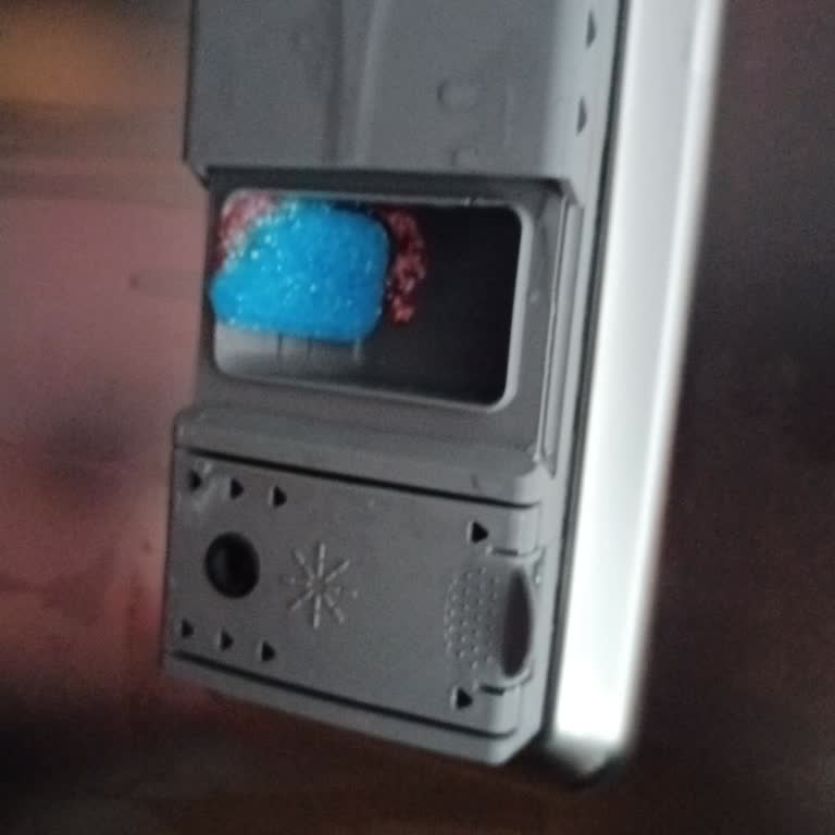 A101'den Alınan Bulaşık Makinesi Tableti Erimiyor Ve İade Sorunu