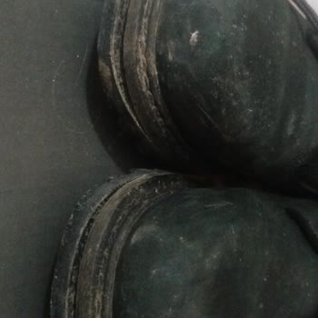 Yeşil Kundura Cat Botumun Ön Tabanı Açıldı, Firma Yanıt Vermiyor