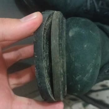 Yeşil Kundura Cat Botumun Ön Tabanı Açıldı, Firma Yanıt Vermiyor