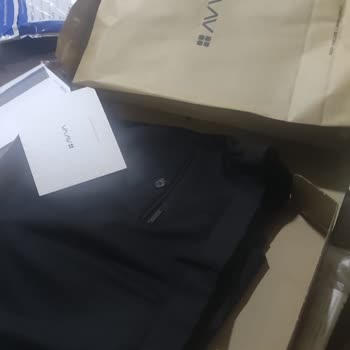 Avva'dan Gelen Eksik Takım Elbise Kâbusu: Pantolon Nerede?