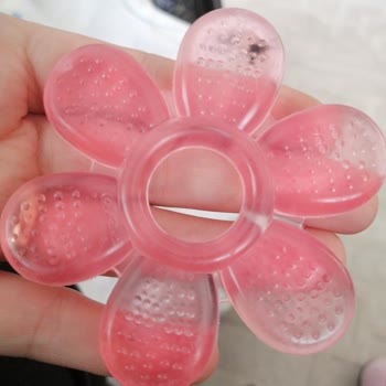 Bebek Diş Kaşıyıcısında Tehlikeli Küflenme