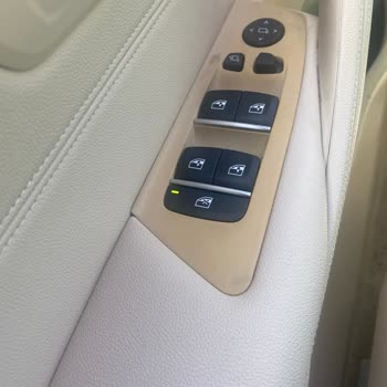 BMW 520i'de Beklenmedik Renk Solması Sorunu