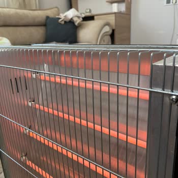 Elektrik Sorunlarıyla Mücadele: Çözüm Bekleyen Bir Aile