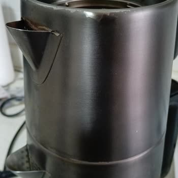 Grundig Garanti Kapsamındaki Çay Makinesi Hasarlı İade Edildi