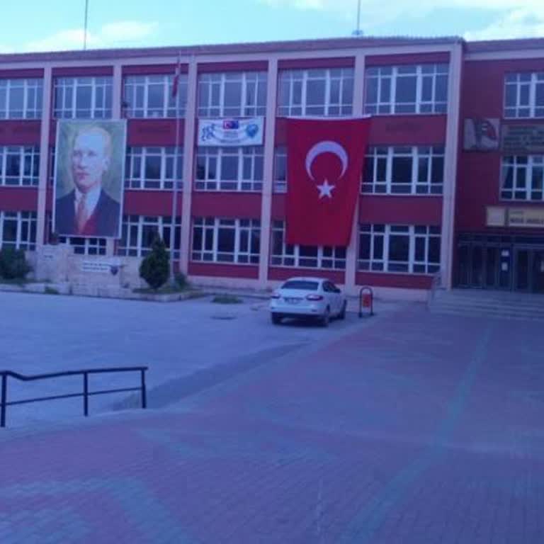 Milli Eğitim Bakanlığı Meram Anadolu Lisesi Şikayeti