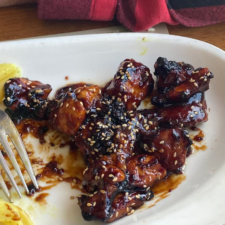 Yanık Tavuklar Ve Buz Gibi Makarna: Hayal Kırıklığı