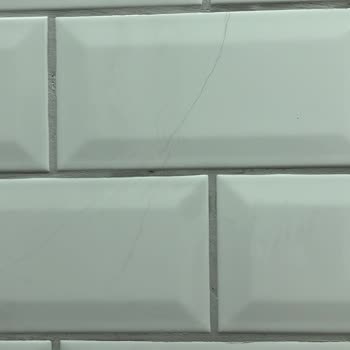 Yurtbay Seramik Fayans Sürekli Çatlıyor, Defolu