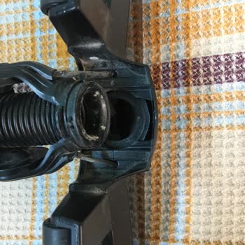 Bosch Dikey Süpürge Plastik Parça Sorunu