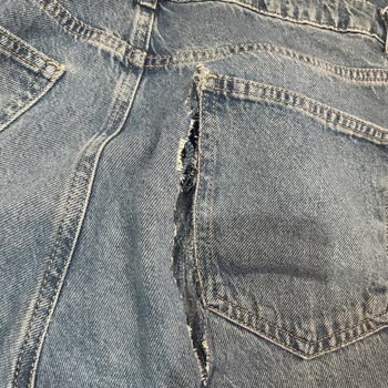 DeFacto'dan Alınan Pantolonun Kalitesiz Dikişi Ve Yetersiz Müşteri Hizmeti