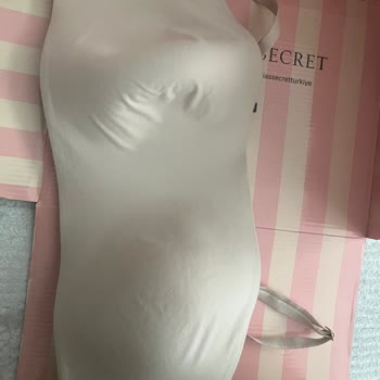 Victoria's Secret Deforme Ve Lekeli Ürünle Hayal Kırıklığı!