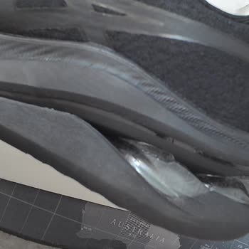 Sahte Ayakkabı Ve İletişimsizlik Sorunu