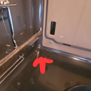 Siemens Ev Aletleri Fırında Malzeme Dökülmesi Ve Mobilya Kabarması Sorunu!