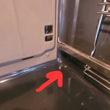Siemens Ev Aletleri Fırında Malzeme Dökülmesi Ve Mobilya Kabarması Sorunu!