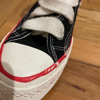 Converse Ayakkabıda Kalite Sorunu Ve Yanıltıcı Bilgilendirme